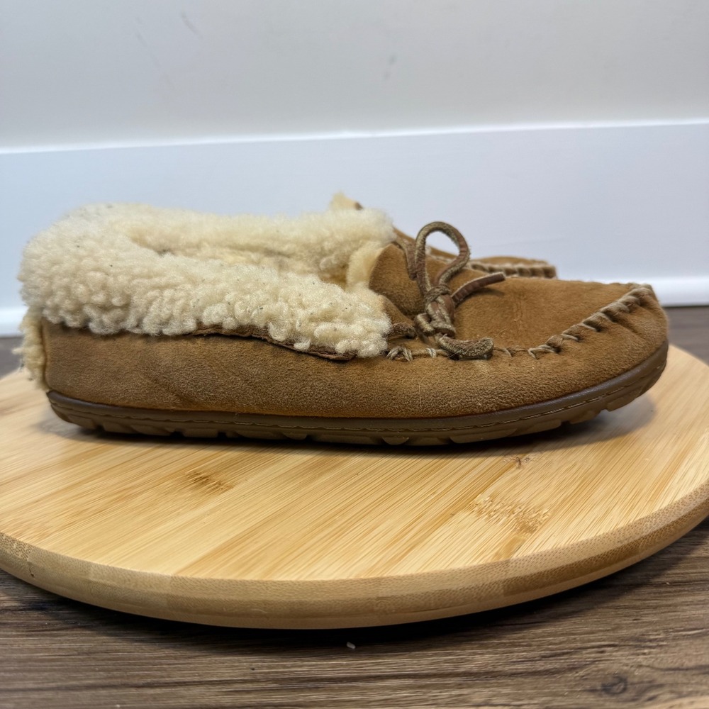 LL Bean Wicked Good Moccasins Womens 5 Brown Shearling Suede Slippers Cabin Core
